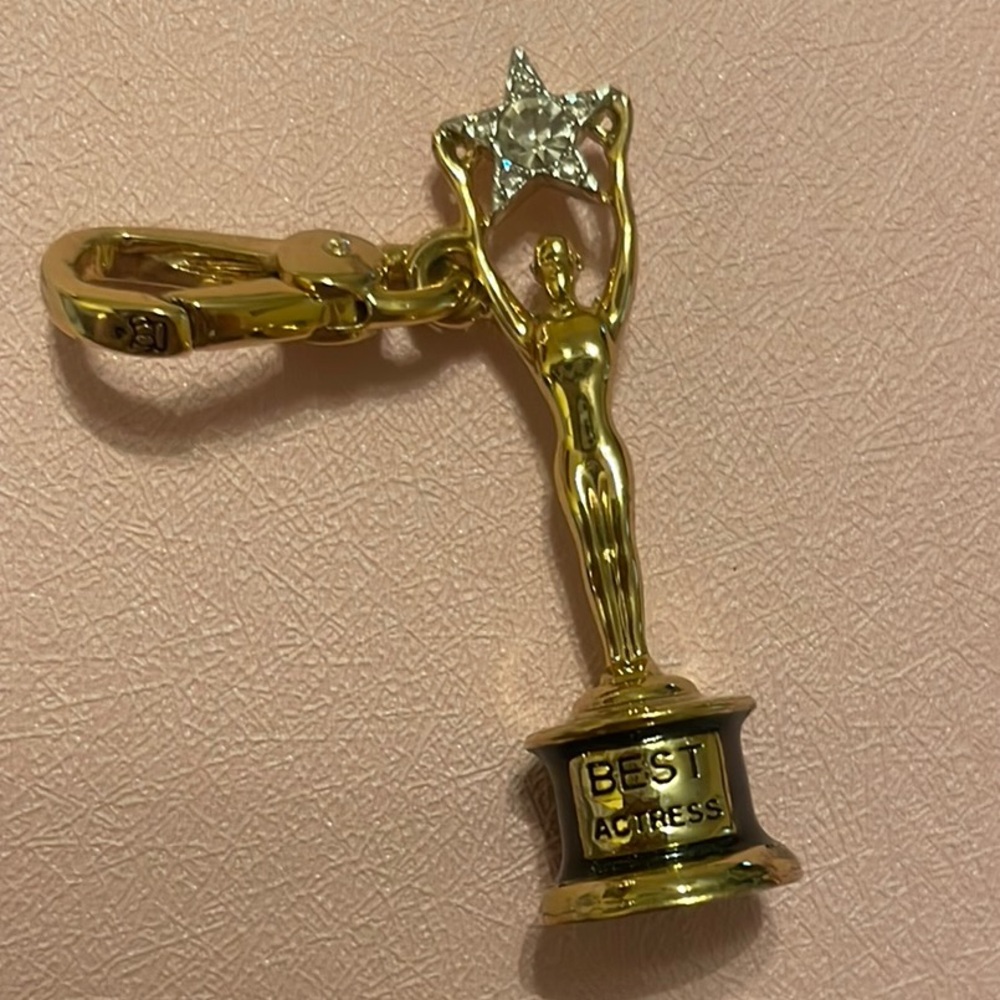 Juicy Couture Best Actress Charm